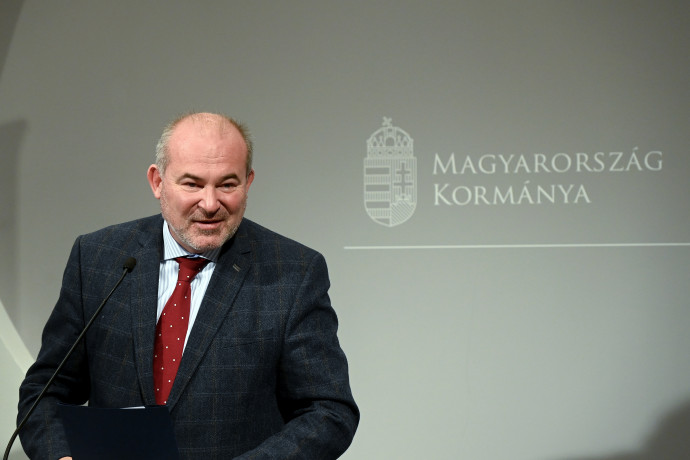 Közel 15 millió forintot fizetett a biztosító a volt bécsi nagykövet részeg balesete után