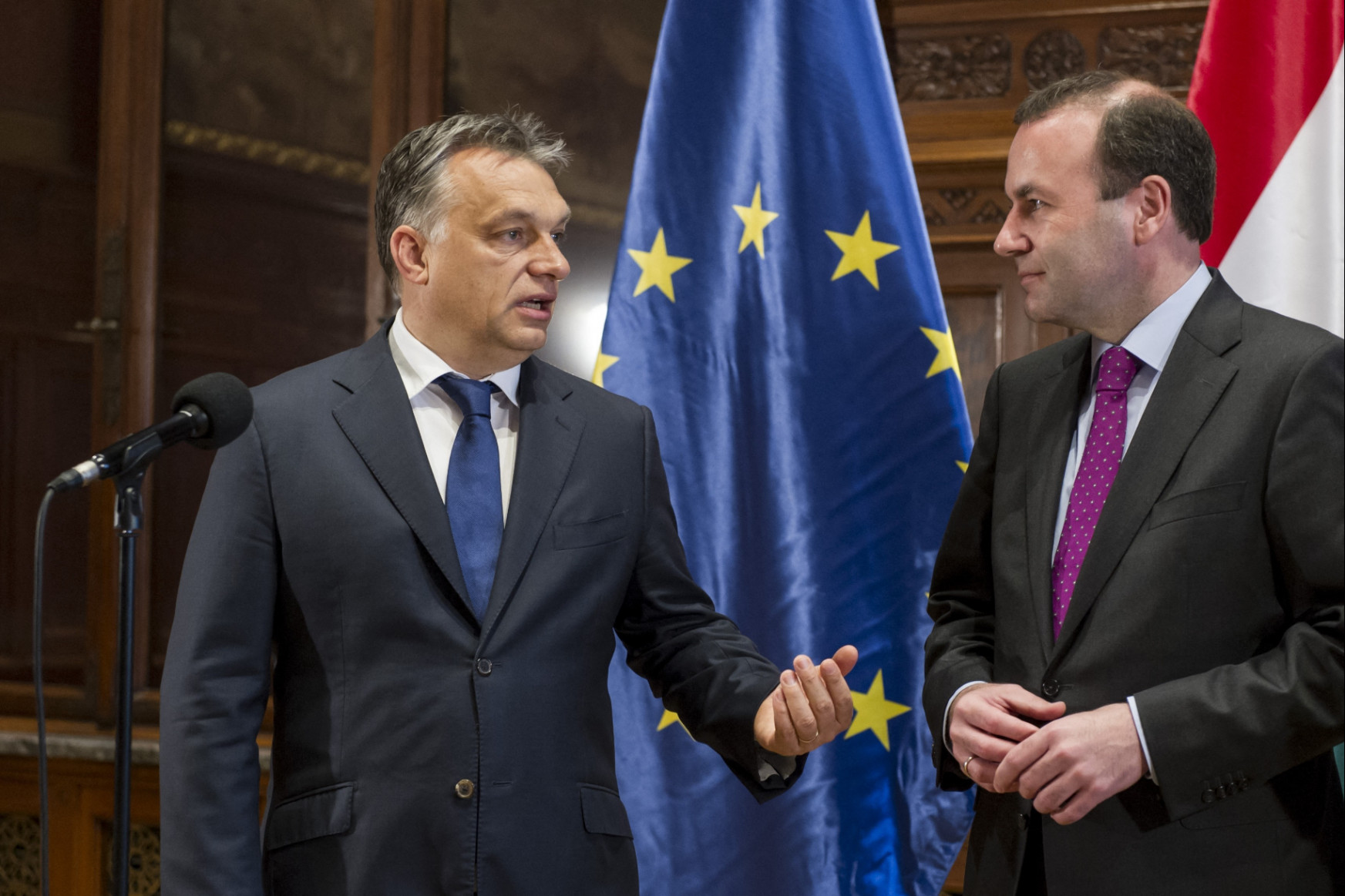 Manfred Weber: Orbán Viktor ellenségképeket gyárt, azokból él