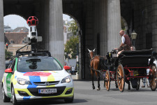 Egy hét múlva újra elindulnak a Google autói 14 magyar városban