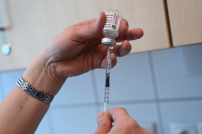 Az AstraZeneca szerint a vakcinájuk nem okoz vérrögöt