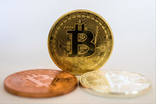 Rekordmagasságba emelkedett a bitcoin árfolyama