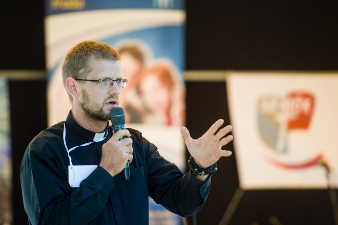 Hodász András: Egyik nap Orbánért imádkozom, másik nap Gyurcsányért