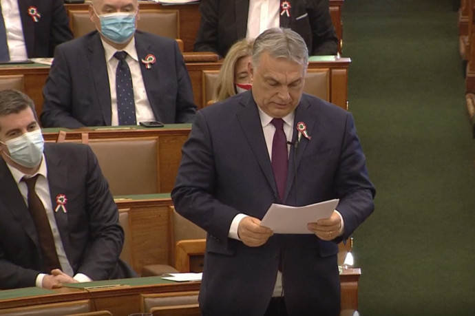 Orbán Jakabnak: Ön eljátssza a szegénylegényt, miközben többszörös milliomos
