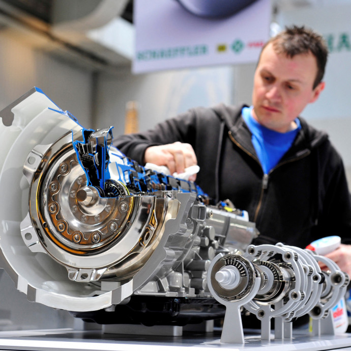 Bezárja egyik német gyárát egy Magyarországon is termelő autóipari beszállító