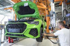 Az Audi bejelentkezett oltópontnak, két hét alatt beoltaná a 12 ezer dolgozóját