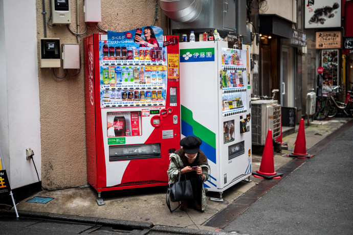 Megroggyant a japán italautomata-ipar, előfizetős szolgáltatást indít a Coca-Cola