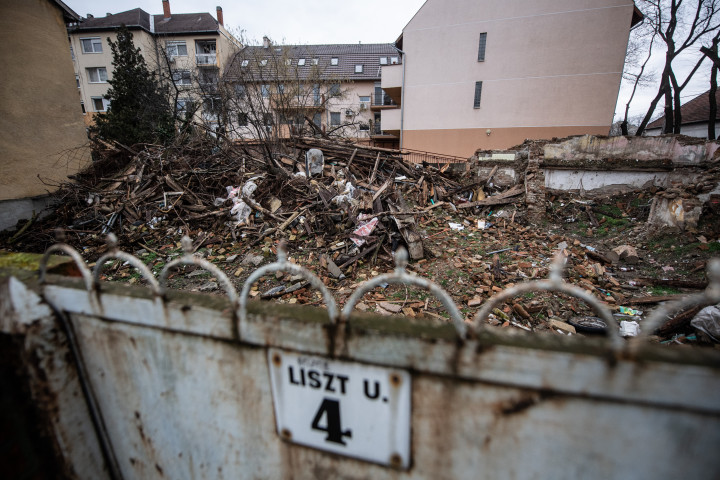 Felsővárosban lebontásra ítélt, helyi védettség alatt álló ház – Fotó: Bődey János / Telex