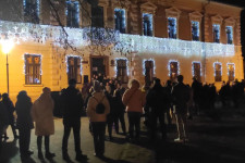 Megbírságolták Bicske fideszes polgármesterét az újévi tömegrendezvényük miatt
