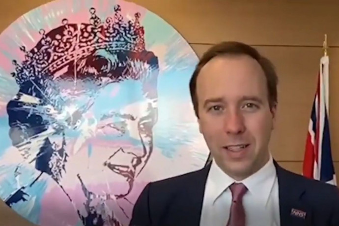 A felnőtt lakosság felét már beoltották a briteknél