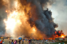 Hatalmas tűz ütött ki egy rohingya menekülttáborban, 15 ember bennégett