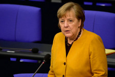 Angela Merkel elnézést kért a járványkezelés hibáiért