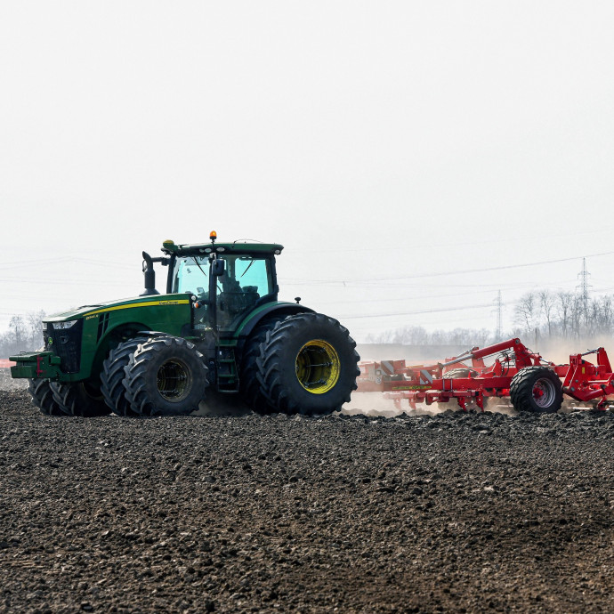 Pénzeső jön vidéken, elkezdik önteni a támogatásokat az élelmiszeriparba