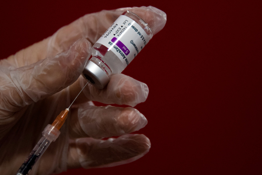 AstraZeneca-vakcina – Fotó: TIZIANA FABI / AFP