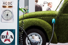 A hároméves e-autók már féláron mennek az újakhoz képest Németországban