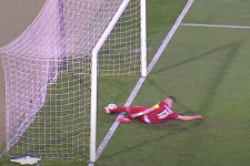Teljesen szabályos, meccset eldöntő gólt vettek el Ronaldótól a szerbiai vébéselejtezőn