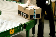 A boltoknak a március az új karácsony