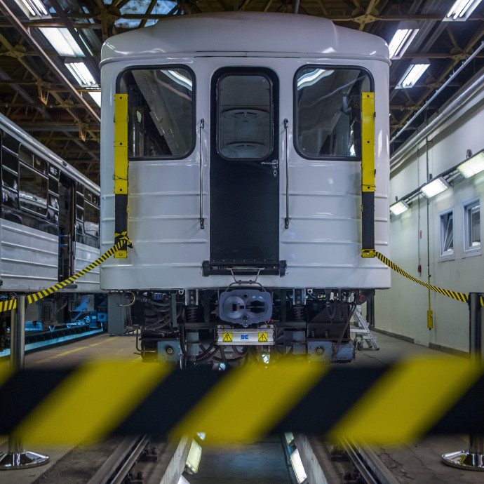 Metrókocsi-felújítás: a döntések mentegetése helyett ideje levonni a tanulságokat