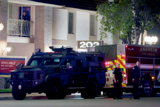 Négy embert, köztük egy gyereket is megölt egy ámokfutó Los Angeles mellett