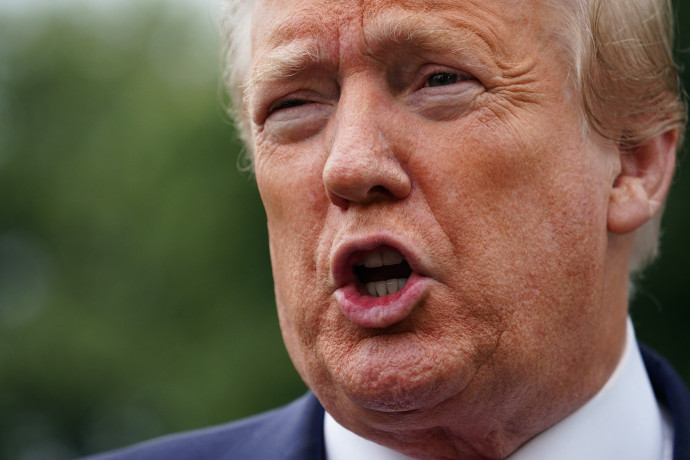 Egy Trumppal készült interjút törölt oldalairól a Facebook és az Instagram