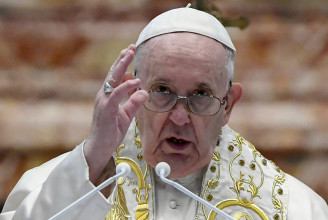 Ferenc pápa az időseknek és betegeknek szentelte húsvéthétfői imáját