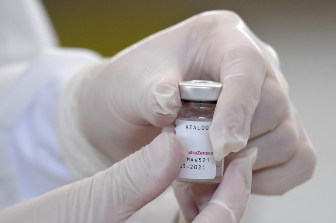 Olaszországban nem függesztik fel az AstraZeneca használatát