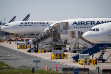 Négymilliárd euróból menti meg a francia állam az Air France-t