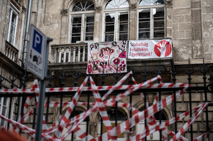 A színművészeti egyetemek szövetsége kizárja az SZFE-t