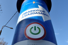 Világrekord halálozást hozó napon nyit Magyarország