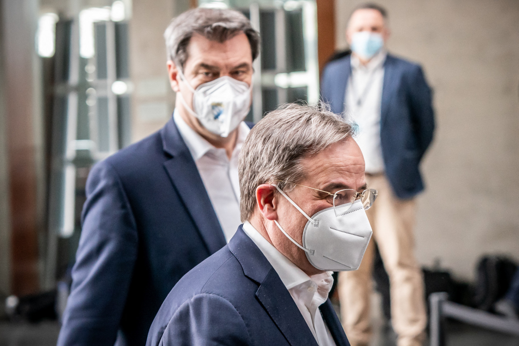 Eldőlt, hogy még nem dőlt el, kit jelöl Merkel pártja kancellárnak