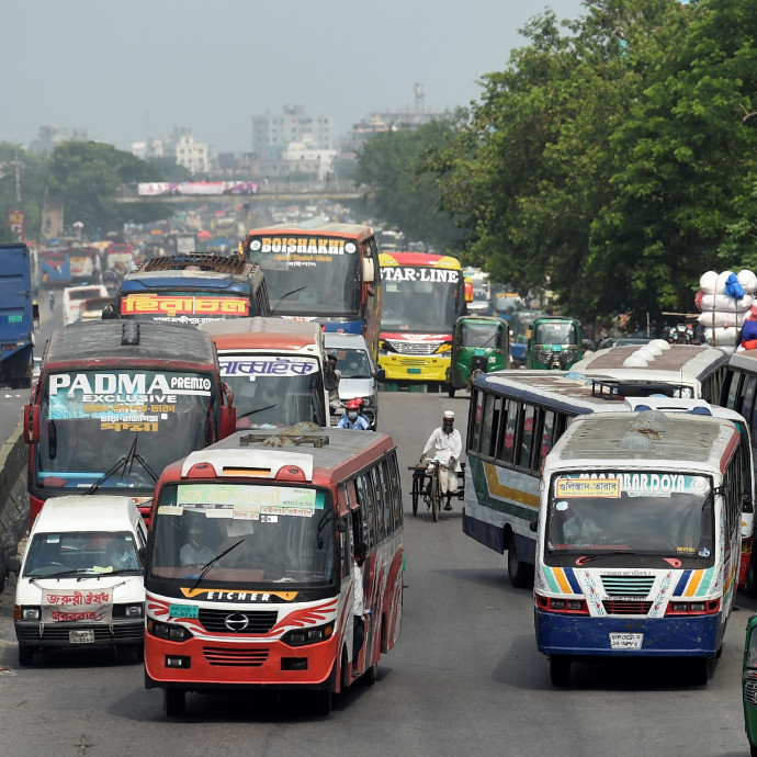 Ha egy nőt zaklatnak a buszon, sokkal kevesebben lépnek közbe, mint ahányan eltökéltnek tartják magukat
