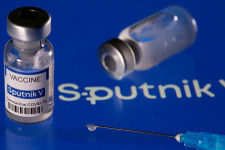 Szerbiában is elkezdik gyártani az orosz Szputnyik V vakcinát