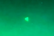 Pentagon: Valódi a piramis alakú, azonosítatlan repülő tárgyról készült felvétel