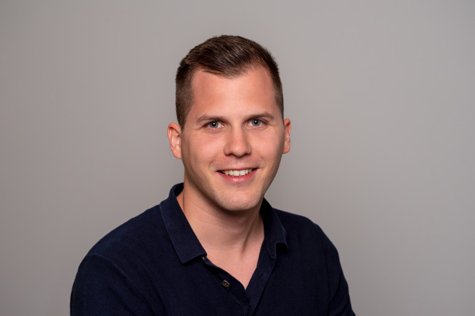 Kádár Tamás