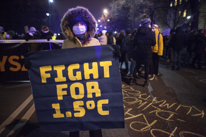 Klímatüntetés Varsóban 2020 decemberében – Fotó: Maciej Luczniewski / NurPhoto / Getty Images