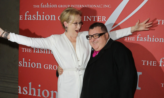 Meryl Streep és Alber Elbaz a Fashion Group International egyik 2015-ös rendezvényén. Fotó: Jim Spellman / WireImage / Getty