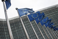 A Szputnyikkal és Sinopharmmal oltottak esélyei sem rosszak az európai vakcinaútlevélre