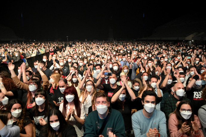 Jól működött a kísérleti maszkos koncert Barcelonában