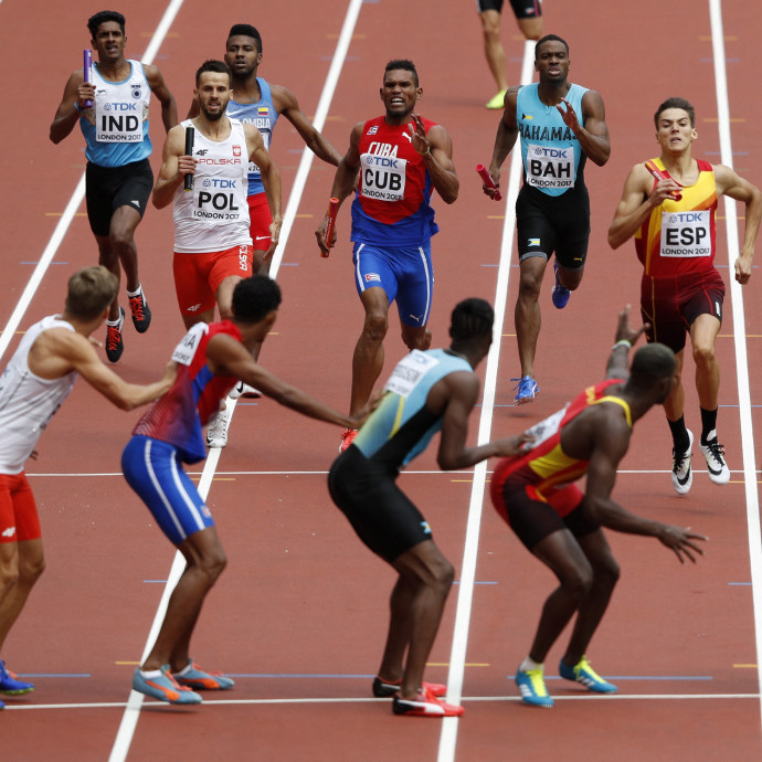 Az oltáspiac egy váltófutás, de a start és a cél között privatizálják a váltóbotot