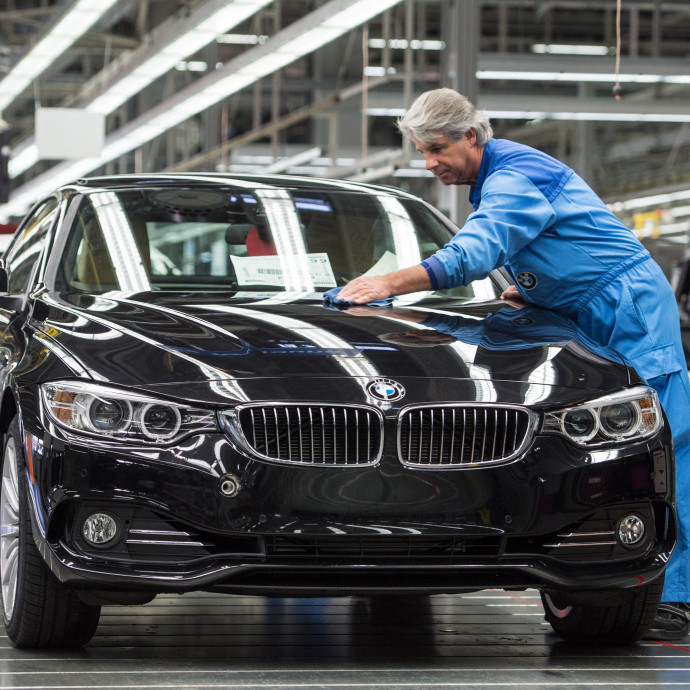 Végül a BMW-t is elérte a chiphiány