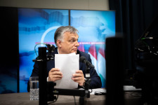 Orbán: Szamárság, hogy a kínai vakcinával nem lehet majd utazni