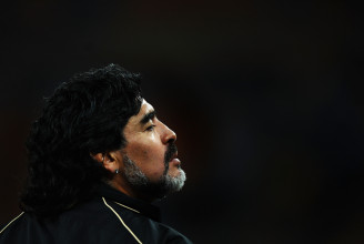 Gondatlan és hiányos orvosi ellátás miatt halhatott meg Maradona az orvosszakértők szerint