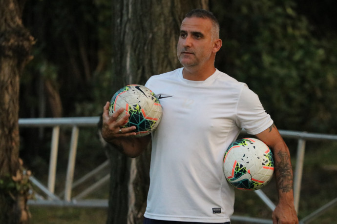 Évek óta visszaélnek a válogatott focista nevével, háromszor tett feljelentést