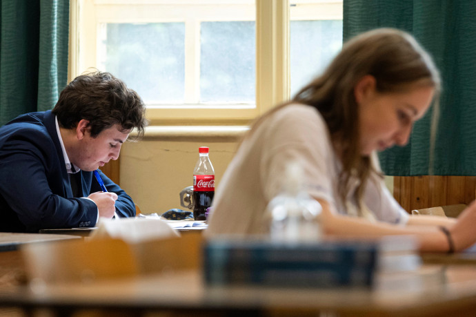 A mostani Alaptörvény, a Horthy- és a Kádár-korszak is szerepel az idei történelemérettségin