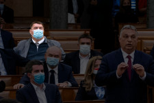 Koronavírusosan szavazott múlt héten a parlamentben egy fideszes képviselő