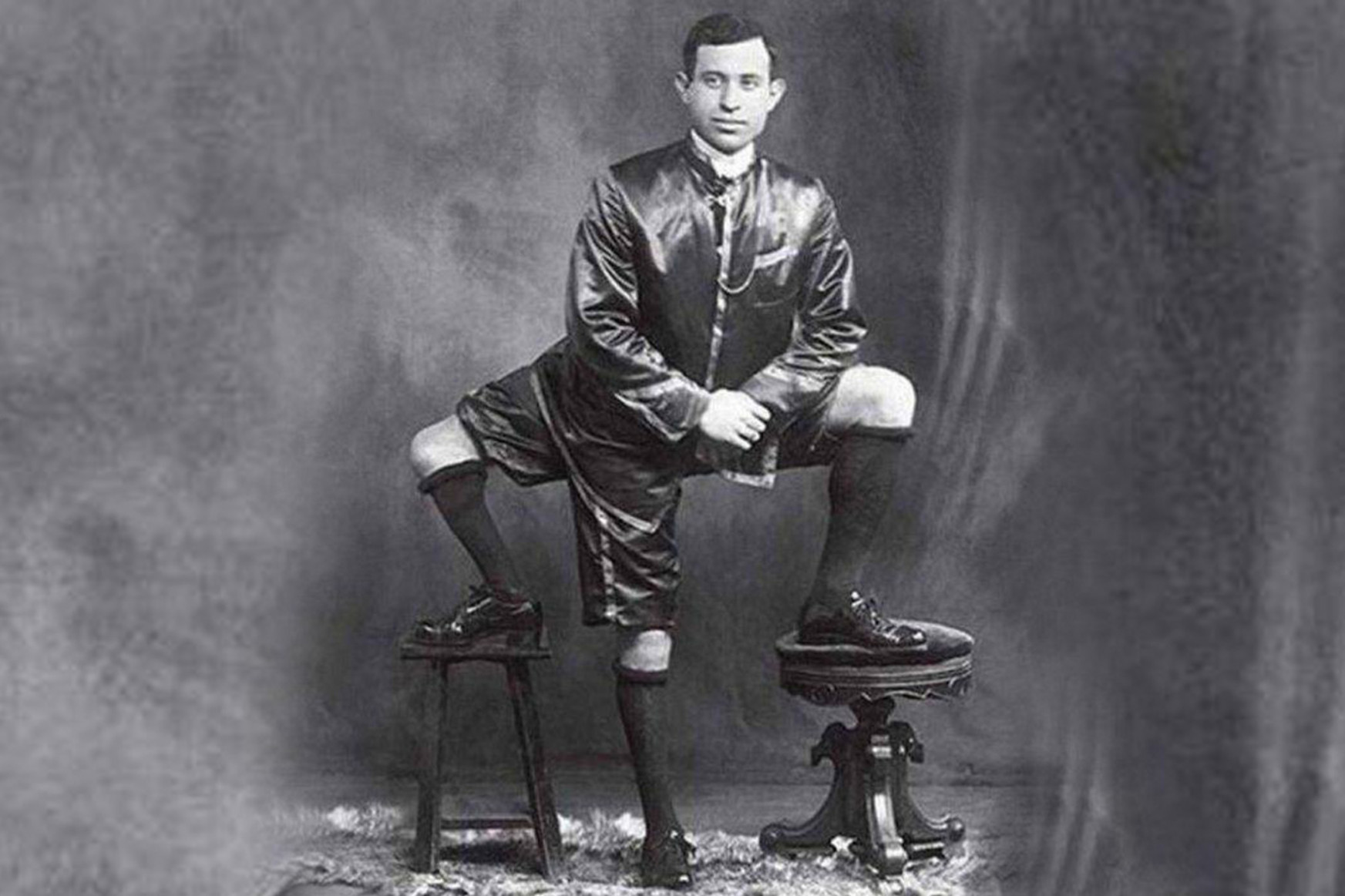 Egy háromlábú, kétpéniszű szicíliai férfi volt a 19. századi cirkuszok gigasztárja