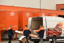 Kivonja a magyar belvárosokból a környezetszennyező furgonokat az egyik vezető házhozszállító cég