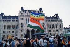 Tovább támadja a Pride közterület-foglalását a Mi Hazánk