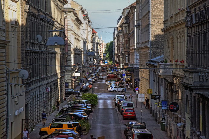 Fideszes polgármesterek is megszüntetnék az ingyenes parkolást
