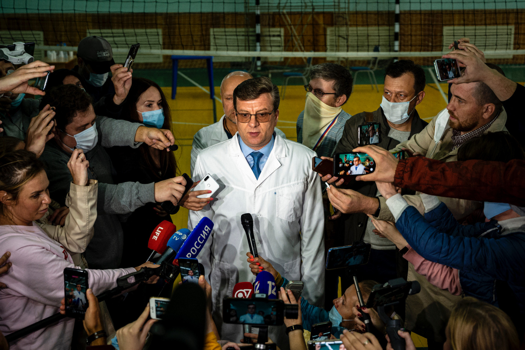 Eltűnt az orosz orvos, aki először kezelte Alekszej Navalnijt a megmérgezése után