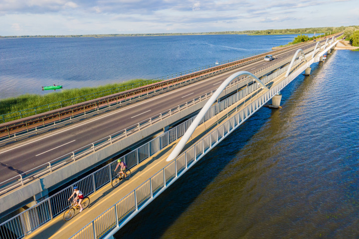 A Tisza-tavi kerékpáros híd – Fotó: Aktív Magyarország